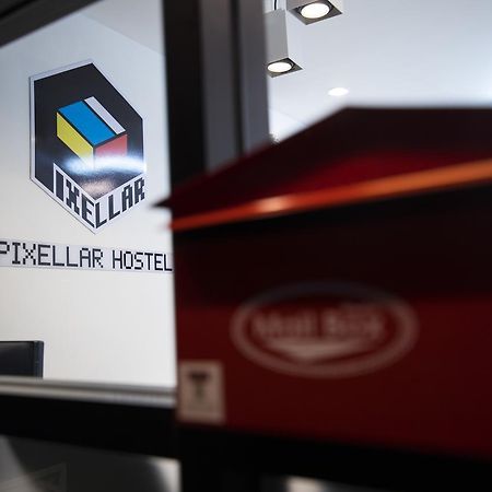 Pixellar Hostel Bangkok Exterior foto